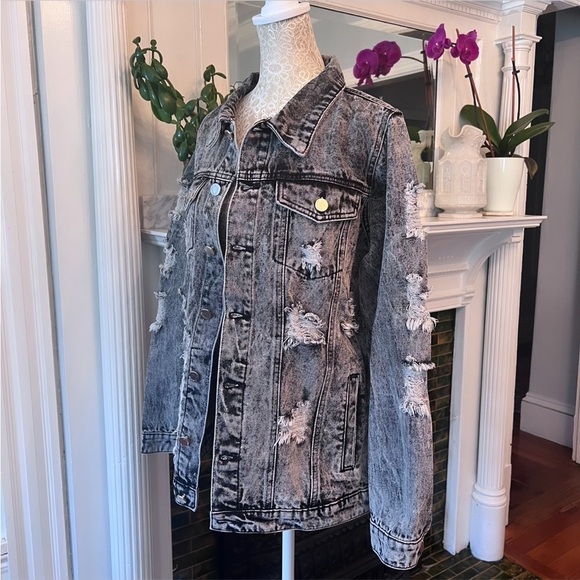 FANTASTIC FAWN Charcoal Gray Distressed Jean Jacket‎ Relaxed Fit Size Medium - Picture 4 of 14